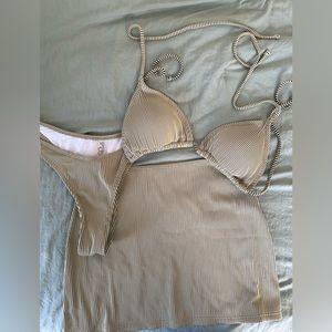 Bikini plus skirt (3 piece set!)